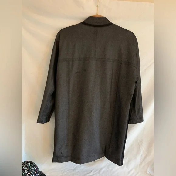 Lululemon jacket - Picture 6 of 8